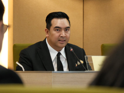 นายประเสริฐ จันทรรวงทอง รัฐมนตรีว่าการกระทรวงศึกษาธิการ ... พารามิเตอร์รูปภาพ 8