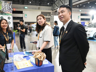 อธิบดีกรมส่งเสริมสหกรณ์ ร่วมเป็นเกียรติและเยี่ยมชมนิทรรศการ ... พารามิเตอร์รูปภาพ 23