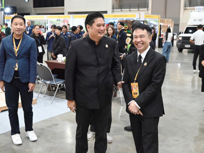 อธิบดีกรมส่งเสริมสหกรณ์ ร่วมเป็นเกียรติและเยี่ยมชมนิทรรศการ ... พารามิเตอร์รูปภาพ 6