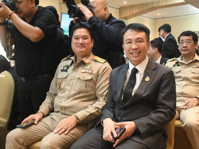 อธิบดีกรมส่งเสริมสหกรณ์ พร้อมด้วย ... พารามิเตอร์รูปภาพ 13