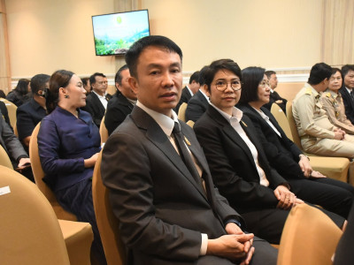 อธิบดีกรมส่งเสริมสหกรณ์ พร้อมด้วย ... พารามิเตอร์รูปภาพ 16