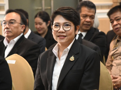 อธิบดีกรมส่งเสริมสหกรณ์ พร้อมด้วย ... พารามิเตอร์รูปภาพ 26