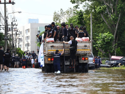 นายสุริยะ จึงรุ่งเรืองกิจ ... พารามิเตอร์รูปภาพ 24