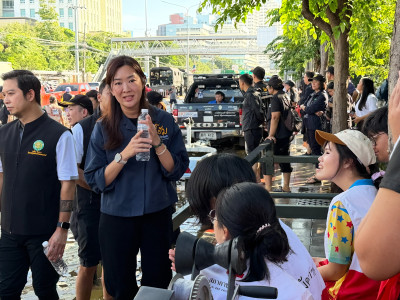 กรมส่งเสริมสหกรณ์ ระดมความช่วยเหลือผู้ประสบภัยน้ำท่วม ... พารามิเตอร์รูปภาพ 27