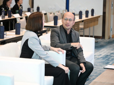 รองอธิบดีกรมส่งเสริมสหกรณ์ พร้อมด้วย นายสุรินทร์ วทัญญู ... พารามิเตอร์รูปภาพ 15