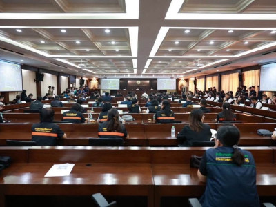 นายสุริยะ จึงรุ่งเรืองกิจ รมว.กษ. พร้อมด้วย ... พารามิเตอร์รูปภาพ 12