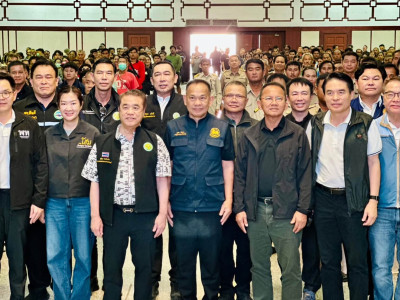 นายสุริยะ จึงรุ่งเรืองกิจ รมว.กษ. พร้อมด้วย ... พารามิเตอร์รูปภาพ 12
