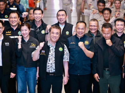 นายสุริยะ จึงรุ่งเรืองกิจ รมว.กษ. พร้อมด้วย ... พารามิเตอร์รูปภาพ 4