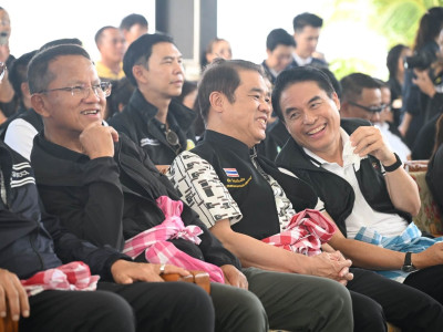นายสุริยะ จึงรุ่งเรืองกิจ รมว.กษ. พร้อมด้วย ... พารามิเตอร์รูปภาพ 7