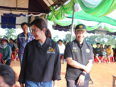 นายสุริยะ จึงรุ่งเรืองกิจ รมว.กษ. พร้อมด้วย นางสาวปิยรัฐชย์ ... พารามิเตอร์รูปภาพ 4