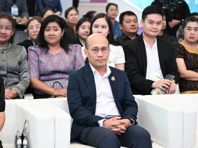 รองอธิบดีกรมส่งเสริมสหกรณ์ ร่วมพิธีเปิดงาน “หม่อนไหมสัญจร ... พารามิเตอร์รูปภาพ 12