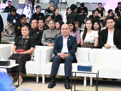 รองอธิบดีกรมส่งเสริมสหกรณ์ ร่วมพิธีเปิดงาน “หม่อนไหมสัญจร ... พารามิเตอร์รูปภาพ 8