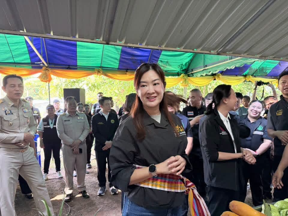 นางสาวปิยะรัฐชย์ ติยะไพรัช ... พารามิเตอร์รูปภาพ 1