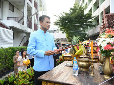 รองอธิบดีกรมส่งเสริมสหกรณ์ เข้าสักการะสิ่งศักดิ์สิทธิ์ ... พารามิเตอร์รูปภาพ 2