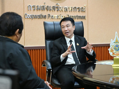 อธิบดีกรมส่งเสริมสหกรณ์ ร่วมบันทึกเทปสัมภาษณ์ในรายการ ... พารามิเตอร์รูปภาพ 14