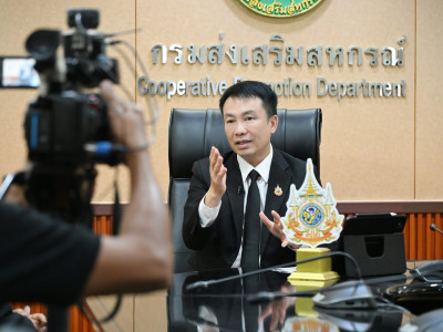 อธิบดีกรมส่งเสริมสหกรณ์ ร่วมบันทึกเทปสัมภาษณ์ในรายการ ... พารามิเตอร์รูปภาพ 2