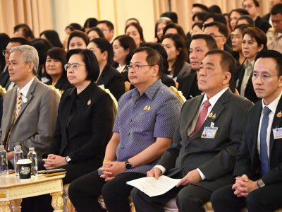 นายปกรณ์ นิลประพันธ์ รองนายกรัฐมนตรี ... พารามิเตอร์รูปภาพ 18
