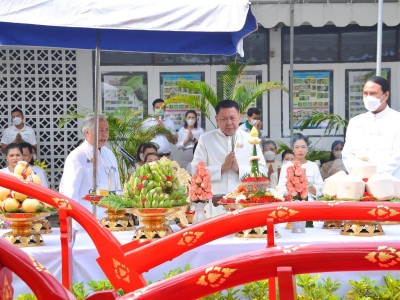 พิธีบวงสรวงคันไถในงานพระราชพิธีพืชมงคลจรดพระนังคัลแรกนาขวัญ ... พารามิเตอร์รูปภาพ 9