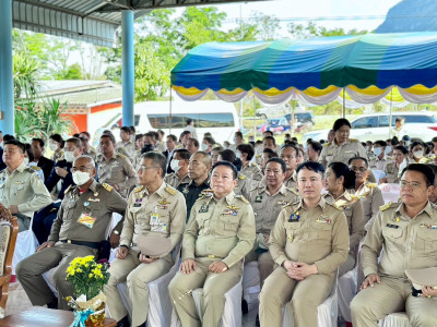 องคมนตรีลงพื้นที่โครงการตามพระราชประสงค์หนองพลับ-กลัดหลวง พารามิเตอร์รูปภาพ 5