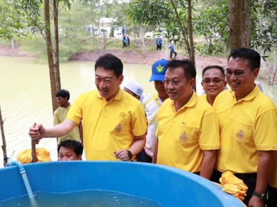 อธิบดีกรมส่งเสริมสหกรณ์ เป็นประธานในพิธีเปิดโครงการปลูกป่า ... พารามิเตอร์รูปภาพ 19