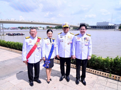 พระบาทสมเด็จพระเจ้าอยู่หัว และสมเด็จพระนางเจ้า ฯ ... พารามิเตอร์รูปภาพ 17