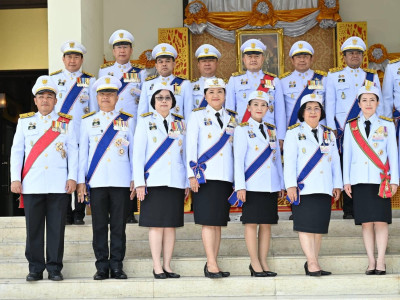 พระบาทสมเด็จพระเจ้าอยู่หัว และสมเด็จพระนางเจ้า ฯ ... พารามิเตอร์รูปภาพ 20