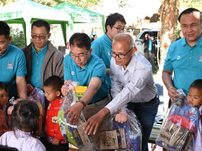 อธิบดีกรมส่งเสริมสหกรณ์ เป็นประธานในพิธีมอบสิ่งของ ... พารามิเตอร์รูปภาพ 32