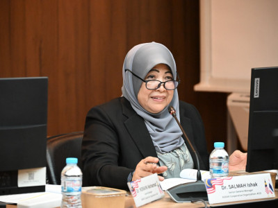 รองอธิบดีกรมส่งเสริมสหกรณ์ ให้การต้อนรับ Dr.Salmah Ishak ... พารามิเตอร์รูปภาพ 30