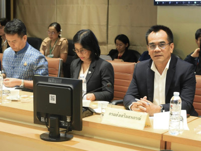 นางอัญชลี สุวจิตตานนท์ รองปลัดกระทรวงเกษตรและสหกรณ์ ... พารามิเตอร์รูปภาพ 4