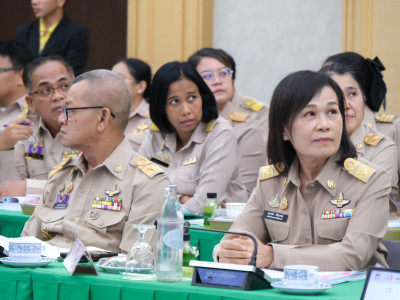 พลอากาศเอก ชลิต พุกผาสุก องคมนตรี พร้อมด้วย พลอากาศเอก จอม ... พารามิเตอร์รูปภาพ 22