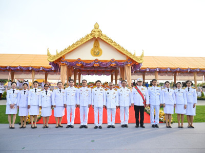 พระบาทสมเด็จพระเจ้าอยู่หัว และสมเด็จพระนางเจ้าฯ ... พารามิเตอร์รูปภาพ 17