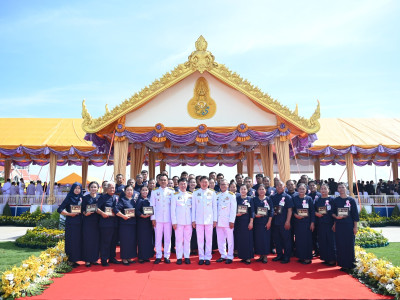 พระบาทสมเด็จพระเจ้าอยู่หัว และสมเด็จพระนางเจ้าฯ ... พารามิเตอร์รูปภาพ 23