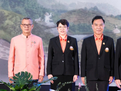 นายอัครา พรหมเผ่า รัฐมนตรีช่วยว่าการกระทรวงเกษตรและสหกรณ์ ... พารามิเตอร์รูปภาพ 19