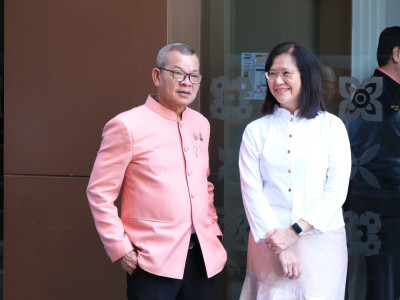 นายอัครา พรหมเผ่า รัฐมนตรีช่วยว่าการกระทรวงเกษตรและสหกรณ์ ... พารามิเตอร์รูปภาพ 23