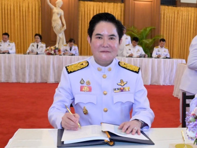 นายอัครา พรหมเผ่า รัฐมนตรีช่วยว่าการกระทรวงเกษตรและสหกรณ์ ... พารามิเตอร์รูปภาพ 3