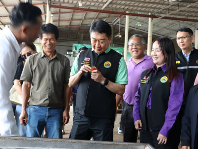 อธิบดีกรมส่งเสริมสหกรณ์ เป็นประธานในพิธีปล่อยคาราวานผลไม้ ... พารามิเตอร์รูปภาพ 14