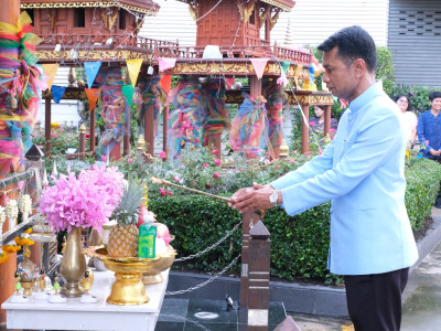 รองอธิบดีกรมส่งเสริมสหกรณ์ เข้าสักการะสิ่งศักดิ์สิทธิ์ ... พารามิเตอร์รูปภาพ 3