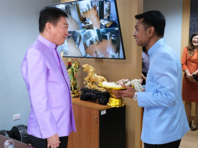 รองอธิบดีกรมส่งเสริมสหกรณ์ เข้าสักการะสิ่งศักดิ์สิทธิ์ ... พารามิเตอร์รูปภาพ 6