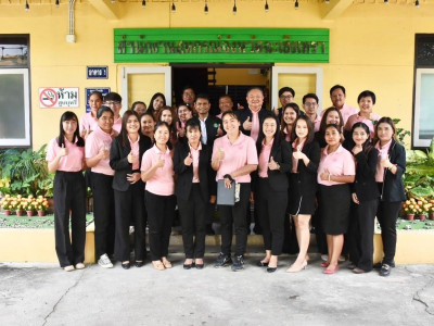 รองอธิบดีกรมส่งเสริมสหกรณ์ พร้อมด้วย เลขานุการกรม ... พารามิเตอร์รูปภาพ 11