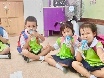 อธิบดีวิศิษฐ์ ลั่นนักเรียนต้องได้ดื่มนมคุณภาพ ... พารามิเตอร์รูปภาพ 2