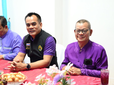 อธิบดีกรมส่งเสริมสหกรณ์ พร้อมด้วย ... พารามิเตอร์รูปภาพ 3