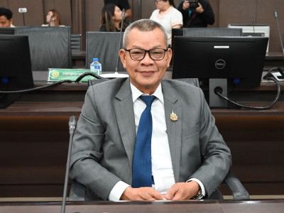 นายอรรถกร ศิริลัทธยากร รัฐมนตรีว่าการกระทรวงเกษตรและสหกรณ์ ... พารามิเตอร์รูปภาพ 4