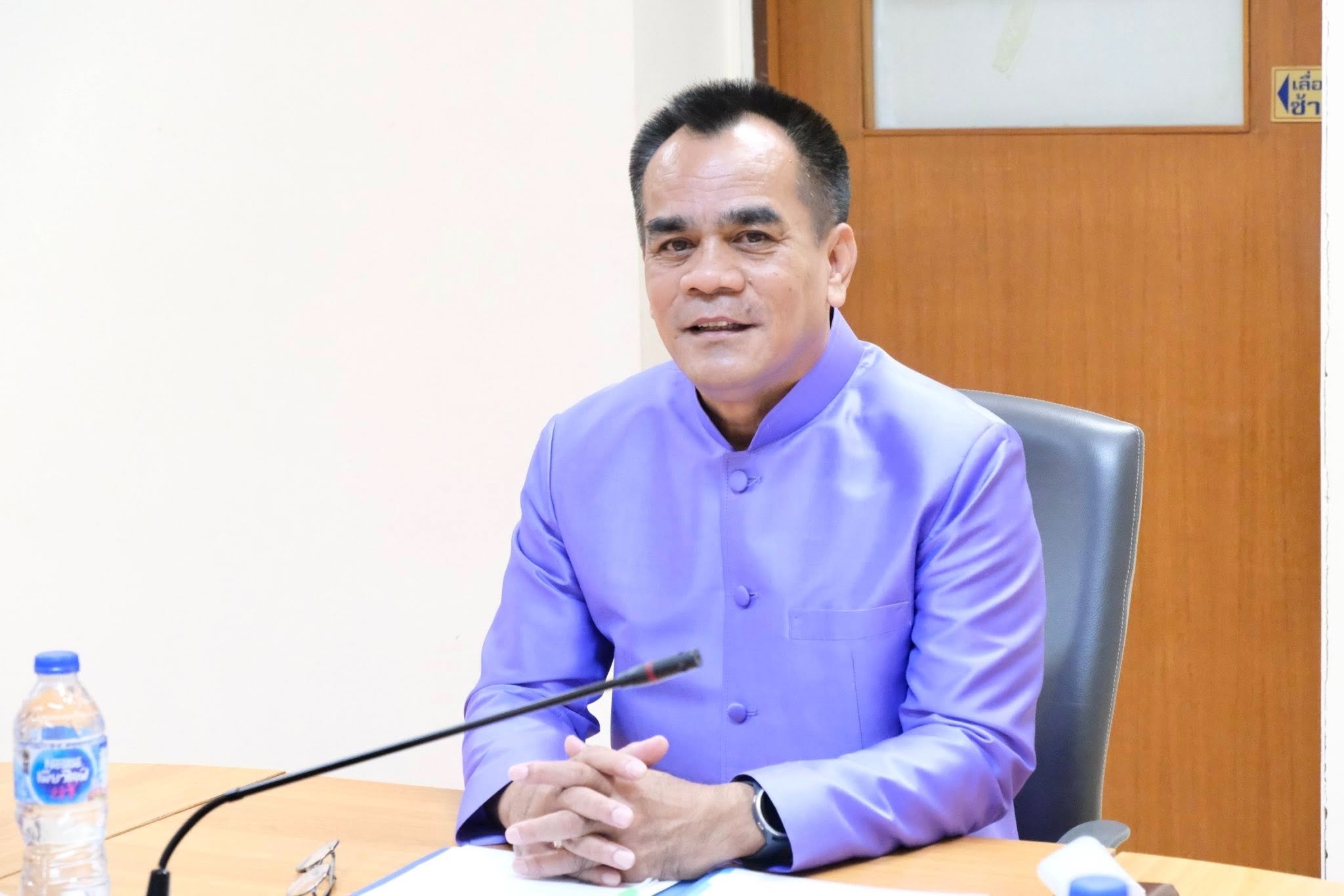 รองอธิบดีกรมส่งเสริมสหกรณ์ เป็นประธานในการประชุม ... พารามิเตอร์รูปภาพ 1