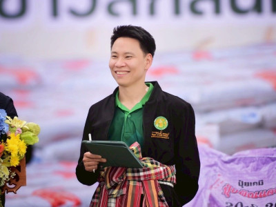 นายอรรถกร ศิริลัทธยากร รัฐมนตรีว่าการกระทรวงเกษตรและสหกรณ์ ... พารามิเตอร์รูปภาพ 1