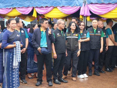 นายอรรถกร ศิริลัทธยากร รัฐมนตรีว่าการกระทรวงเกษตรและสหกรณ์ ... พารามิเตอร์รูปภาพ 25