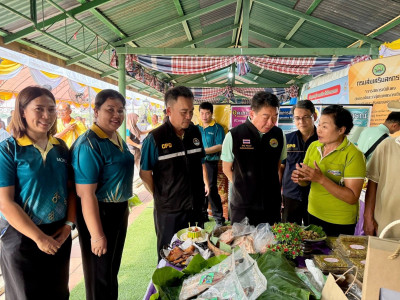 นายอรรถกร ศิริลัทธยากร รัฐมนตรีว่าการกระทรวงเกษตรและสหกรณ์ ... พารามิเตอร์รูปภาพ 24