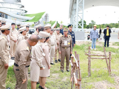 พลอากาศเอก ชลิต พุกผาสุข องคมนตรี ... พารามิเตอร์รูปภาพ 23