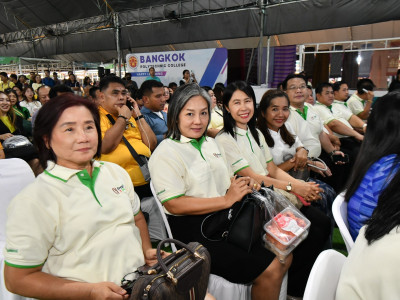 นายอรรถกร ศิริลัทยากร รัฐมนตรีว่าการกระทรวงเกษตรและสหกรณ์ ... พารามิเตอร์รูปภาพ 30