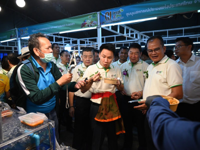 นายอรรถกร ศิริลัทยากร รัฐมนตรีว่าการกระทรวงเกษตรและสหกรณ์ ... พารามิเตอร์รูปภาพ 54