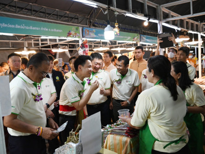 นายอรรถกร ศิริลัทยากร รัฐมนตรีว่าการกระทรวงเกษตรและสหกรณ์ ... พารามิเตอร์รูปภาพ 55